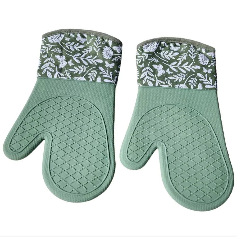 Bakers Choice Set of 2 Premium Cotton and Silicone Oven Mitts Printed Green 13in